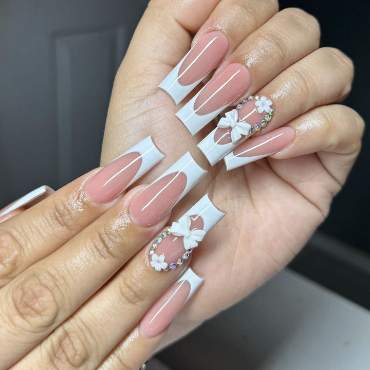 Elegant 3D Floral Accent Nail Art Extensions Kalsten