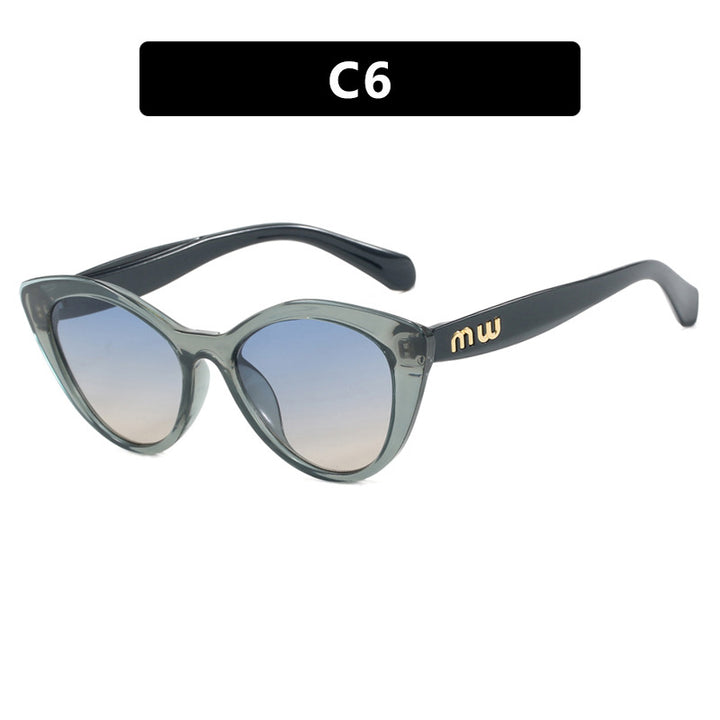 Women elegant Cat-Eye sunglasses with luxurious high-quality frame Kalsten
