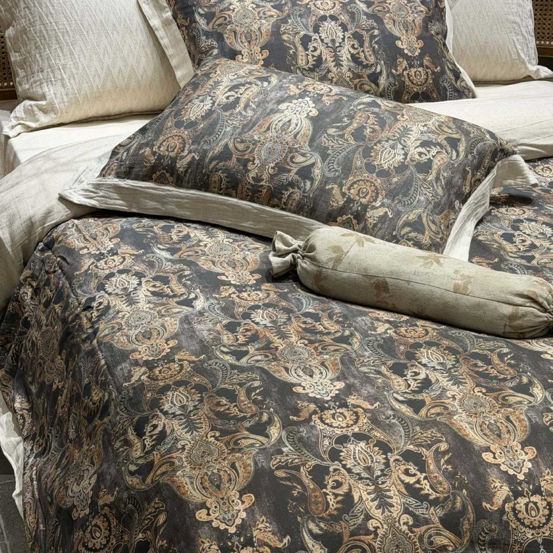 Paisley-Jacquard bedding set made of cotton percale with linen-look border