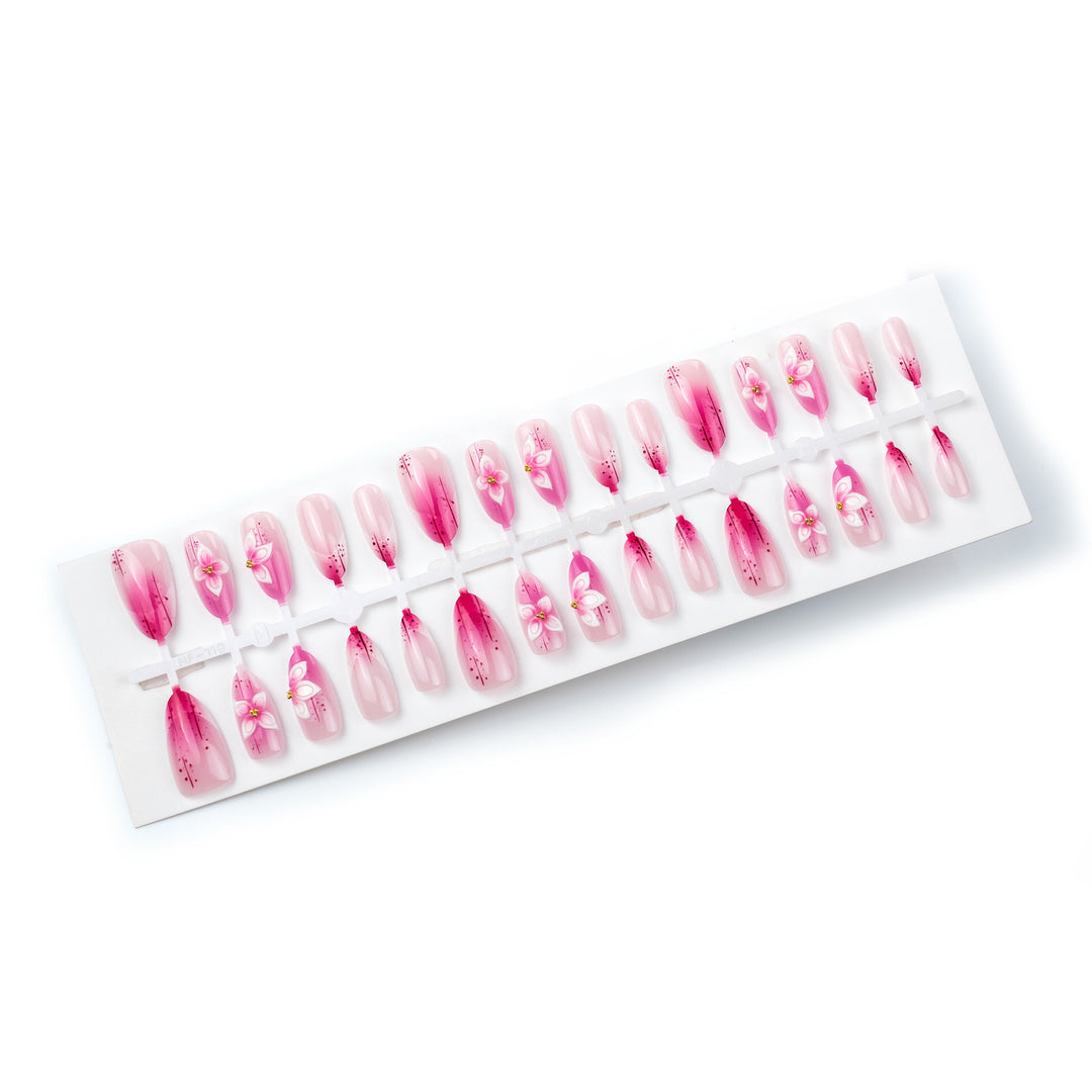 Floral-Inspired 3D Press-On Nail Art Kalsten