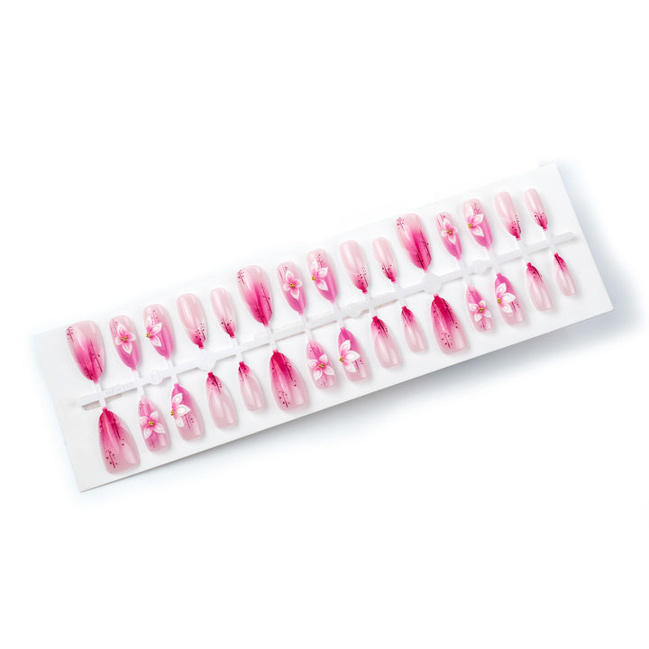 Floral-Inspired 3D Press-On Nail Art Kalsten