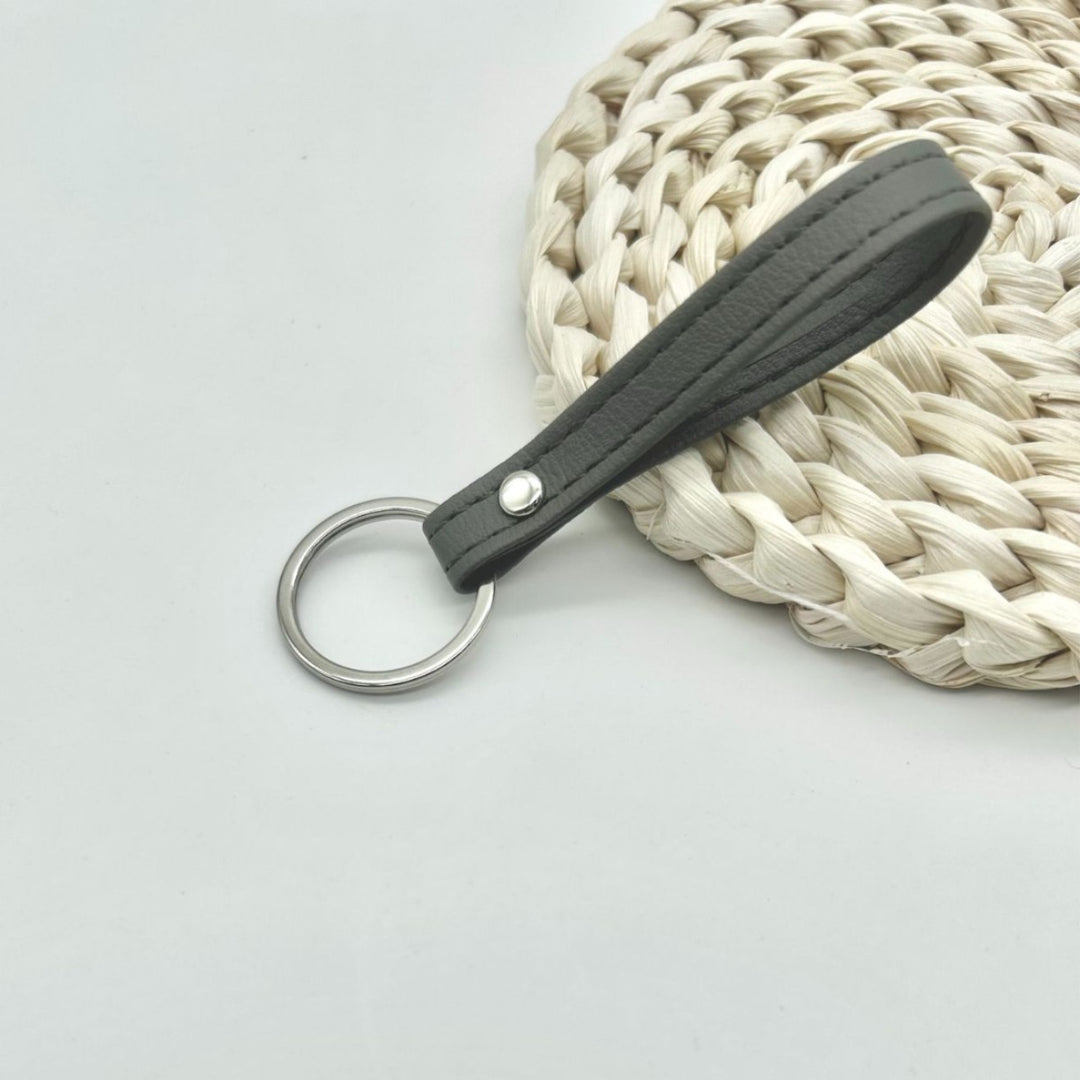 Premium Leather Keychain Holder Kalsten