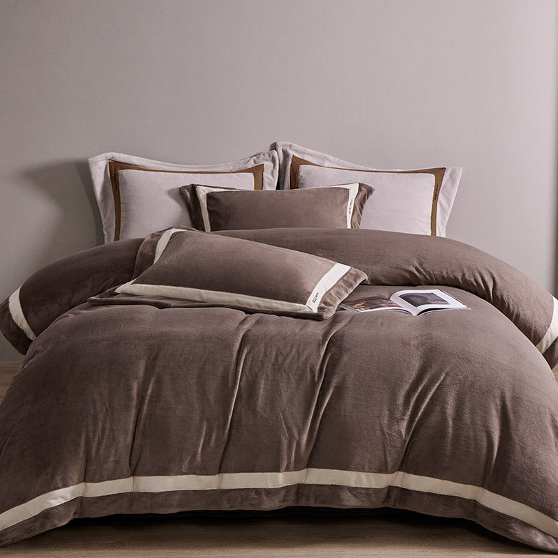Luxurious velvet bedding set with contrasting satin trim