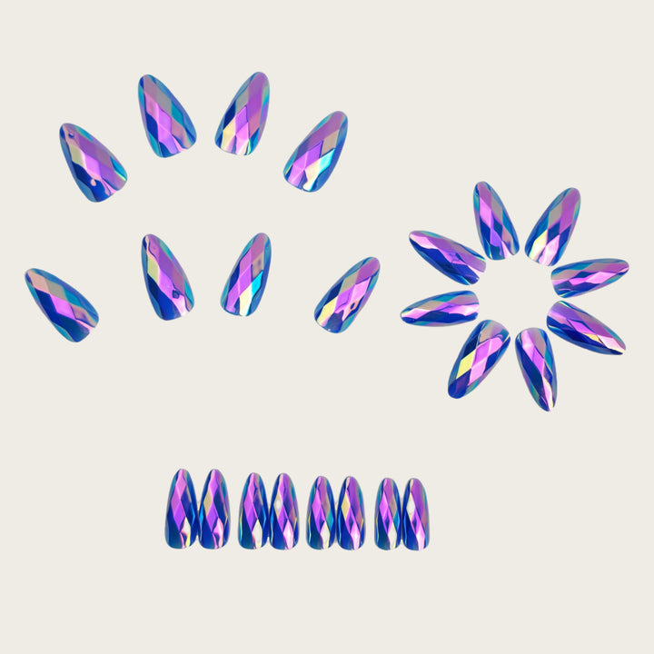 Artificial nails with faceted crystal design Kalsten