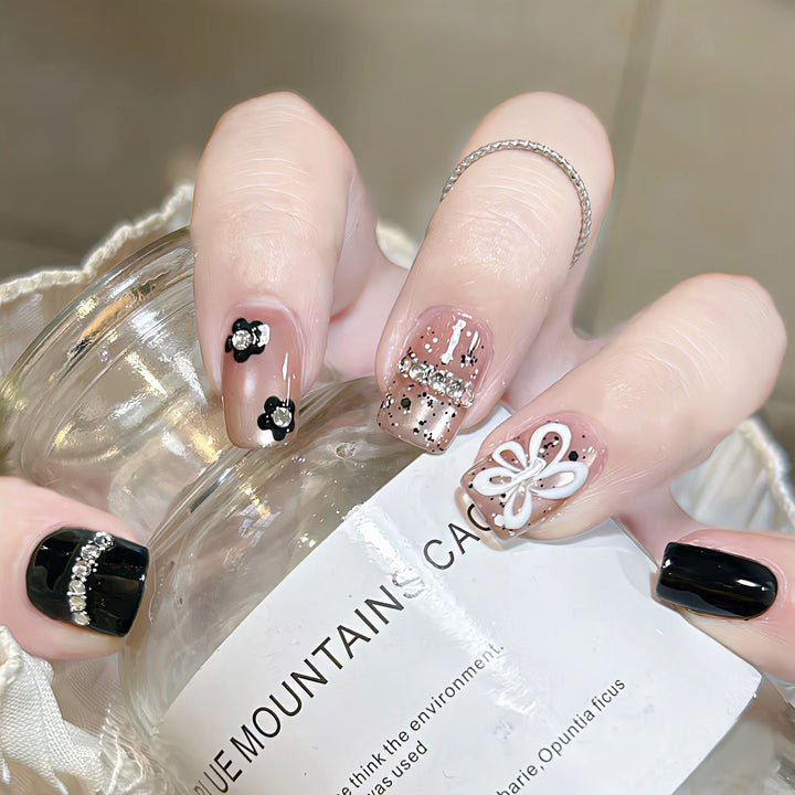 Elegant Long Press-On Nails Set with Artistic Tips Kalsten