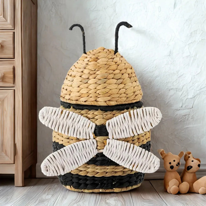 Handcrafted decoration basket made of natural materials Kalsten
