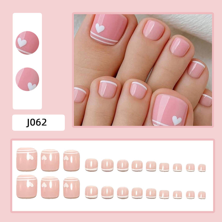 Nail art set with hearts and elegant accents Kalsten