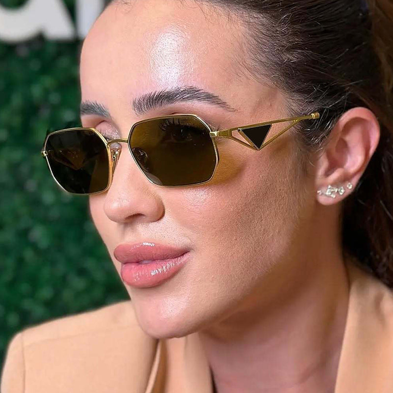 Women geometric luxury sunglasses with slim glossy frame Kalsten