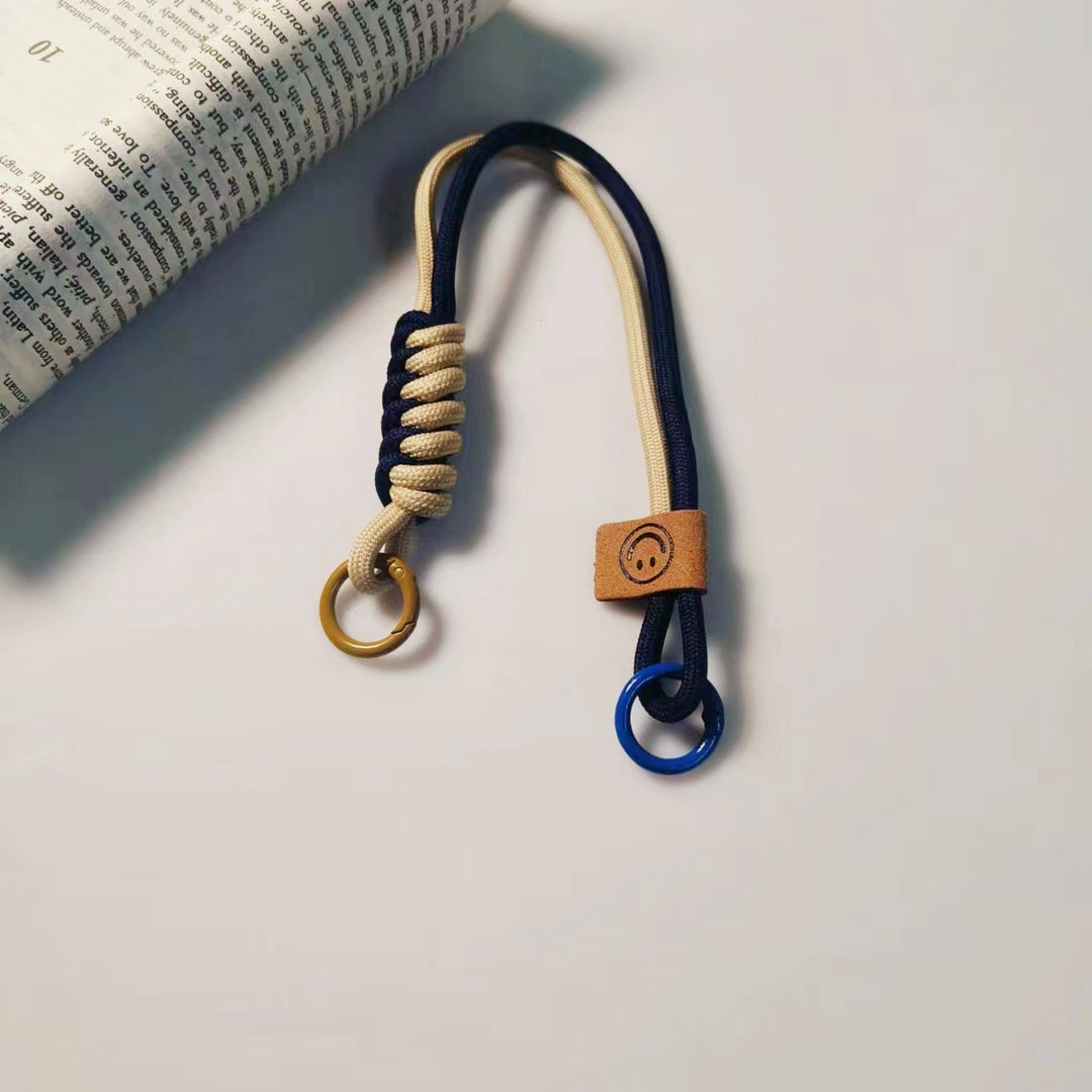 Multifunctional Paracord Accessory Strap Kalsten