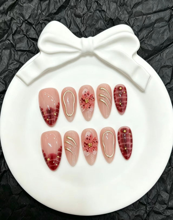 Artistic Floral Press-On Nail Set  1791774628