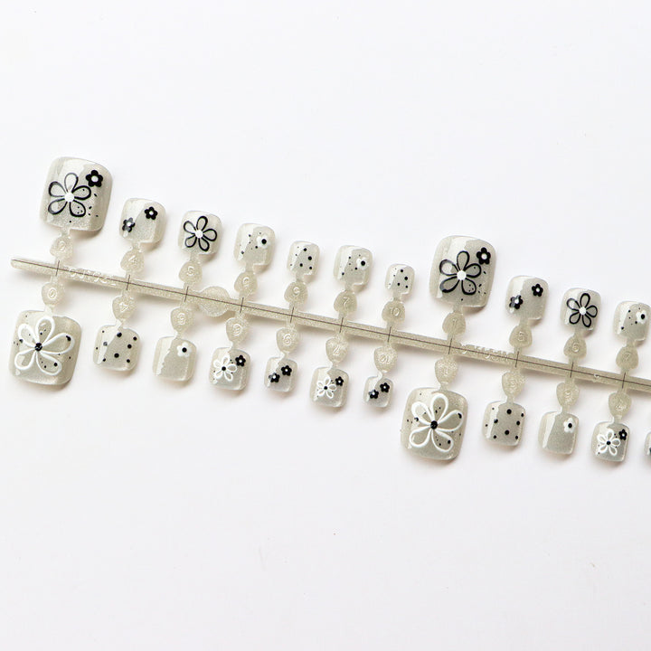 Elegant Floral Design Press-On Nails  1791724334