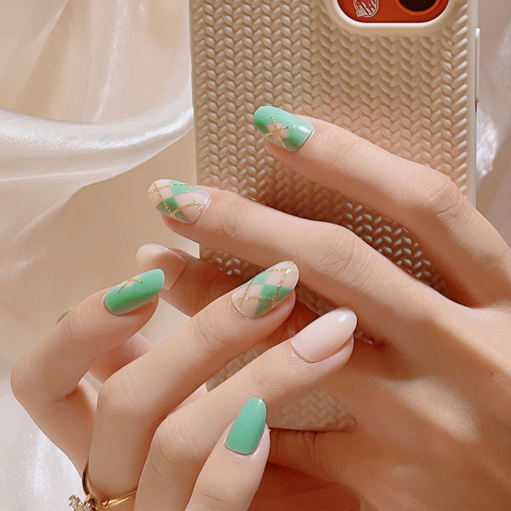 Trendy Geometric Pattern Press-On Nail Set