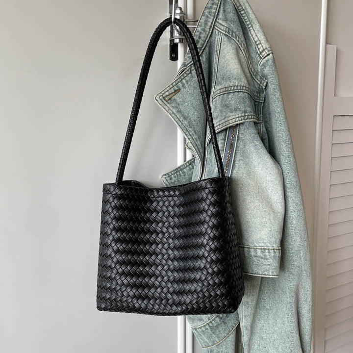 Handcrafted ven Leather Tote Kalsten