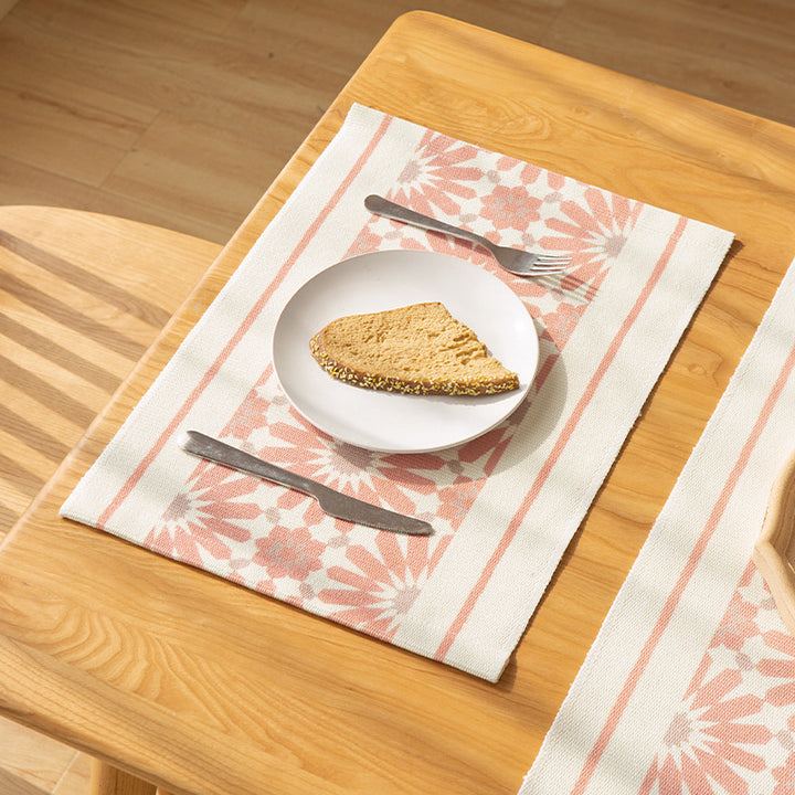 Woven placemat made of cotton blend with geometric diamond trim and fine texture Kalsten
