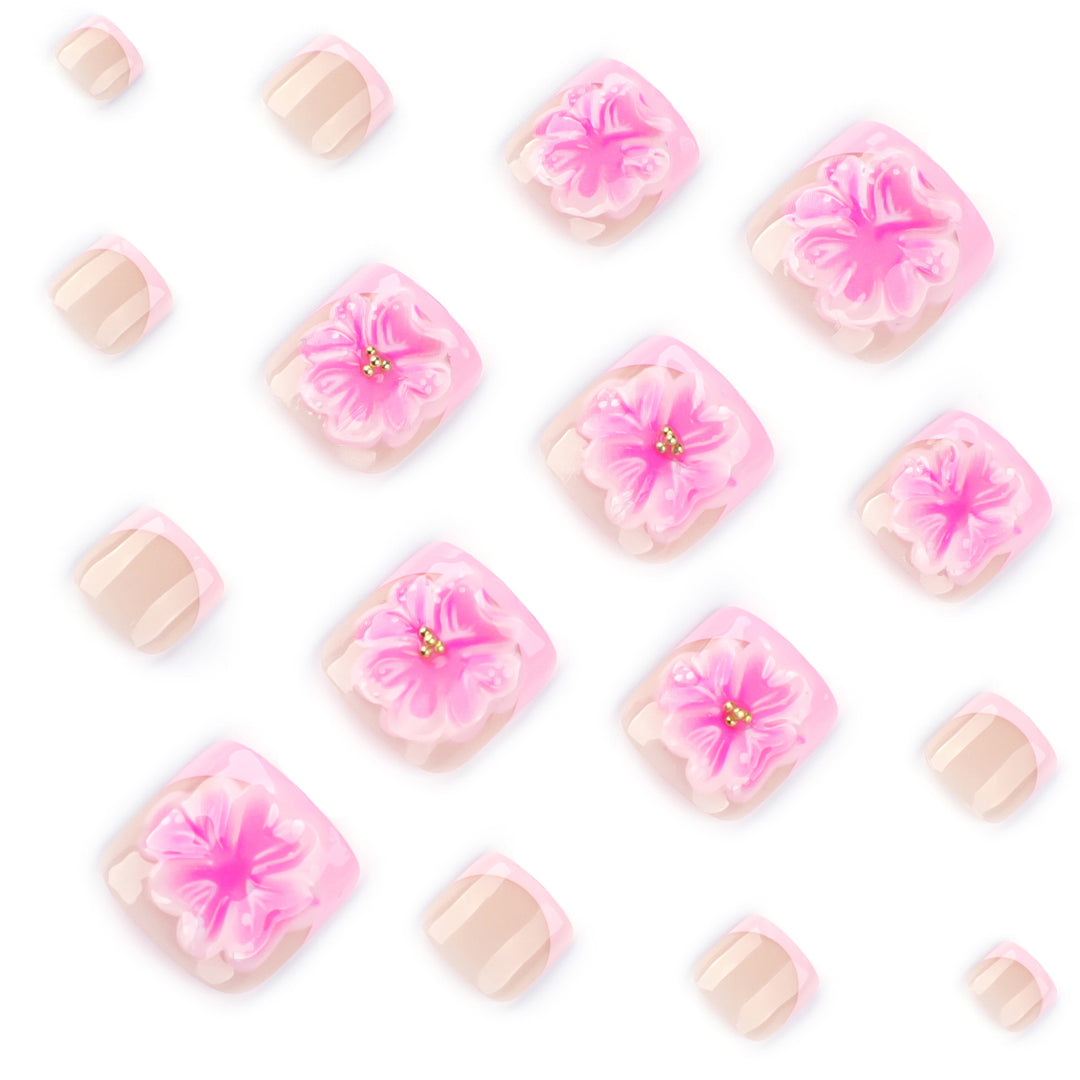 Artistic toenail design with floral accents Kalsten