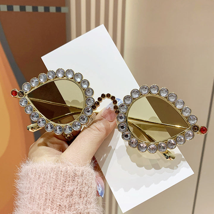 Ladies Glamorous Sunglasses with Sparkling Rhinestone Decoration Kalsten