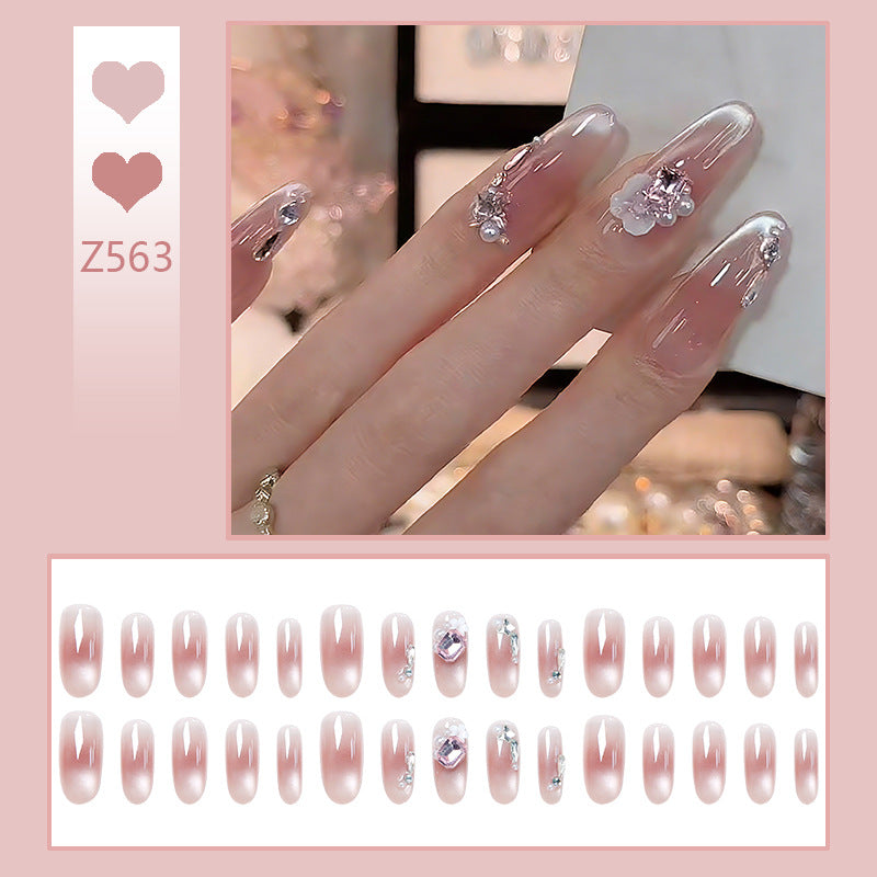 Nail art set with glamorous 3D applications and elegant floral decorations Kalsten