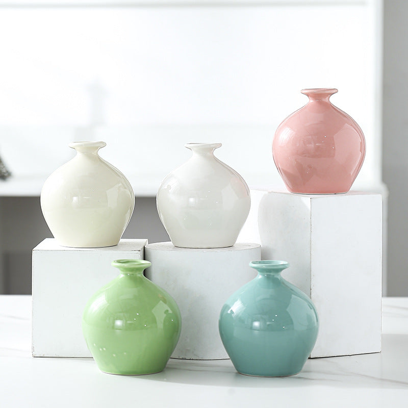 Elegant Ceramic Artisanal Vase Kalsten