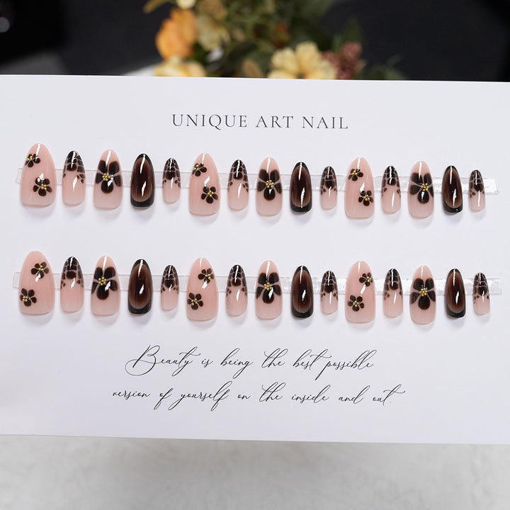 Stylish Floral-Design Press-On Nails