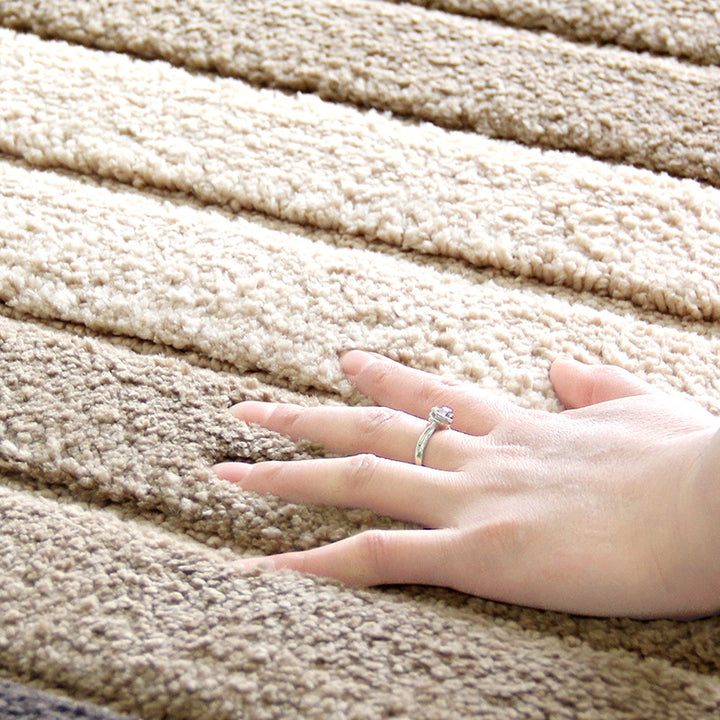 Cozy Textured Bath Mat Kalsten