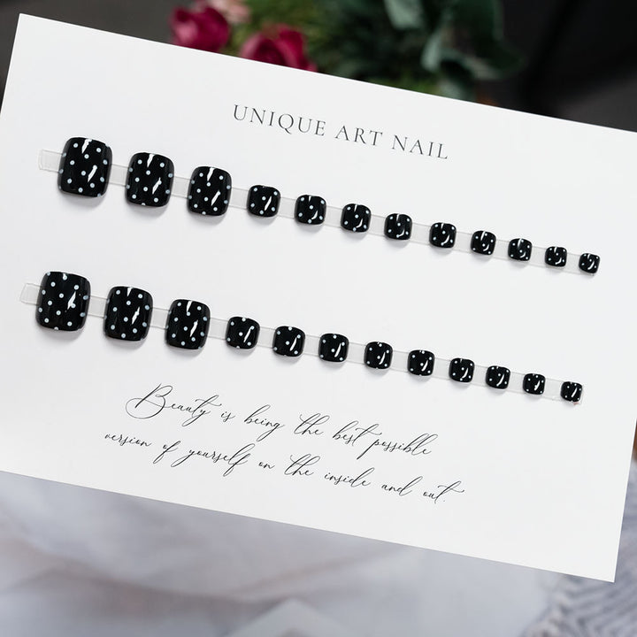Decorative Polka Dot Toenail Art