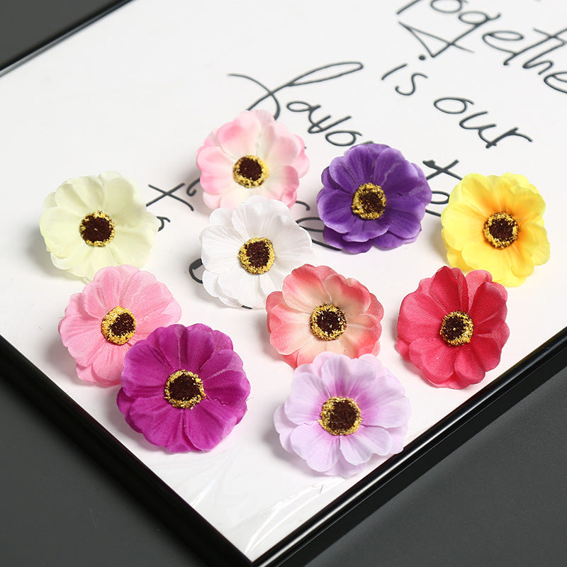 Decorative Floral Brooch for Decorative Wear
