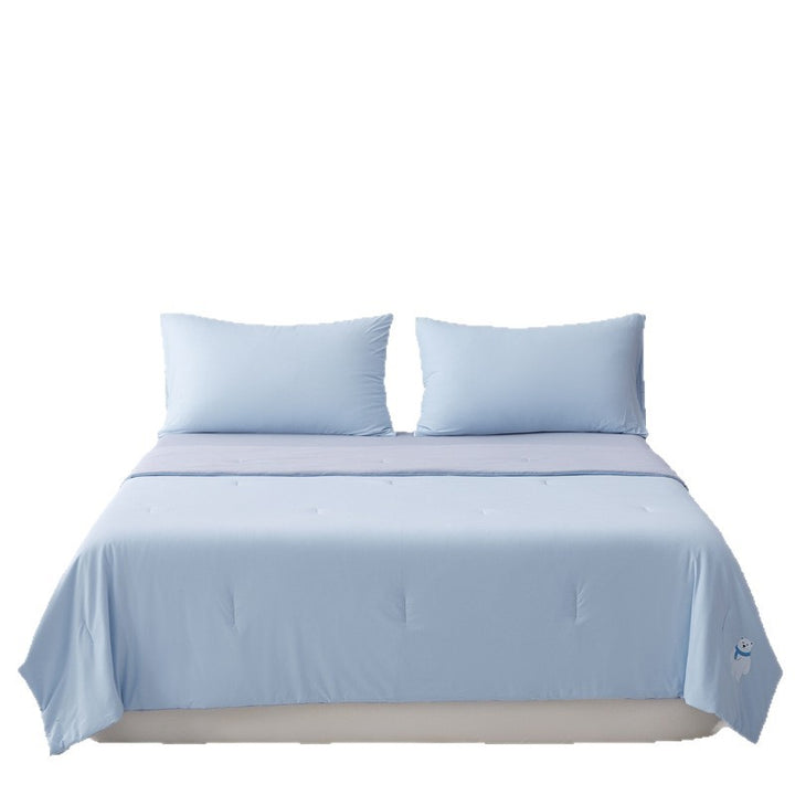 Microfiber duvet set with breathable hypoallergenic filling and pillowcases