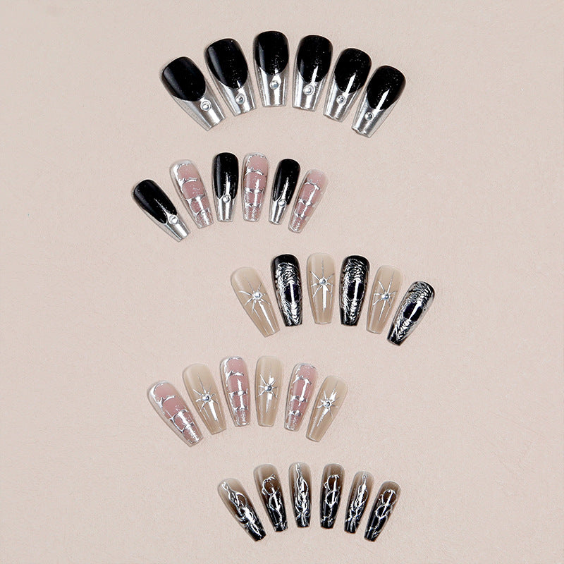 Artful nail tips with elegant patterns Kalsten
