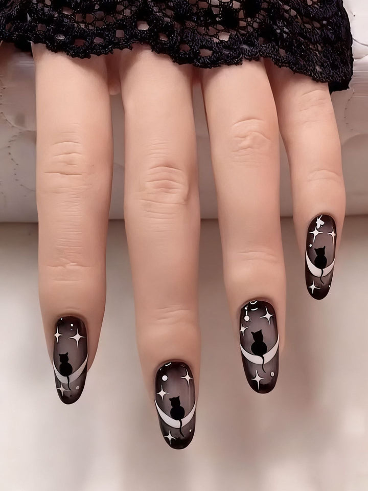 Artistic Cat-Inspired Nail Art Enhancements Kalsten