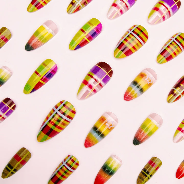 Creative artificial nails with striking plaid pattern Kalsten