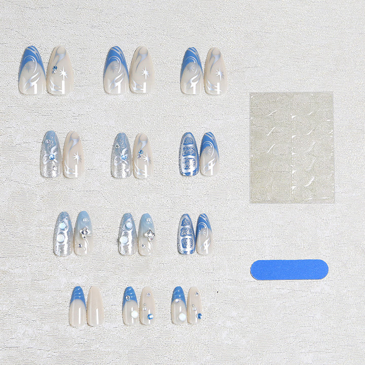 Nail art set with glamorous 3D decorations and elegant accents Kalsten