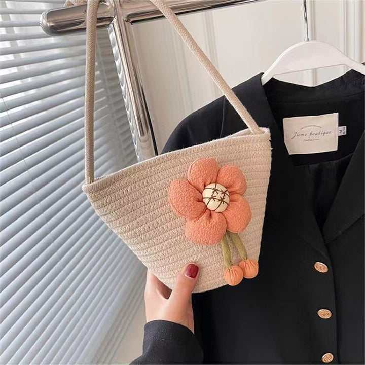 Handcrafted shoulder bag with flower applique Kalsten