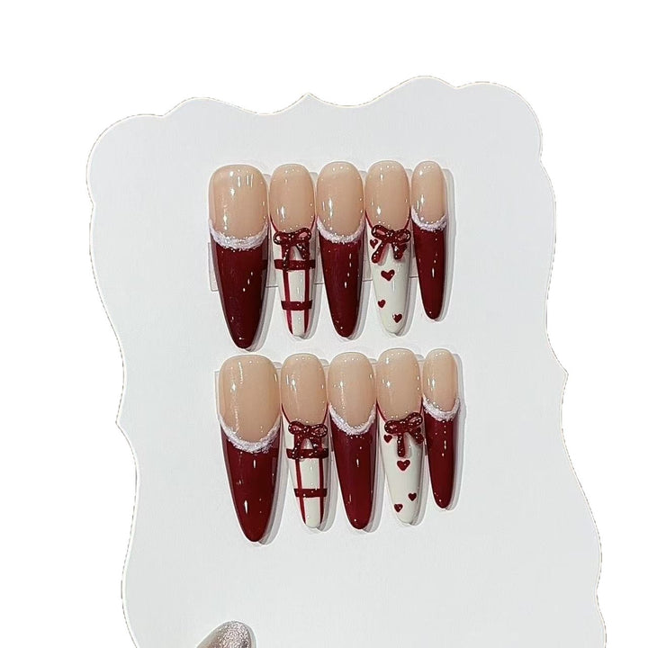 Elegant Holiday-Themed Press-On Nails