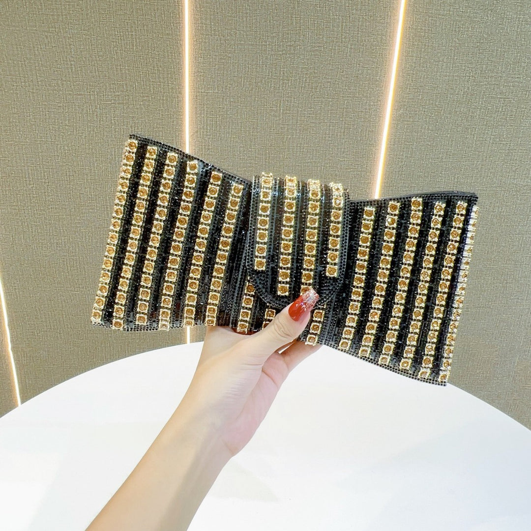 Glamorous Rhinestone-Studded Evening Clutch