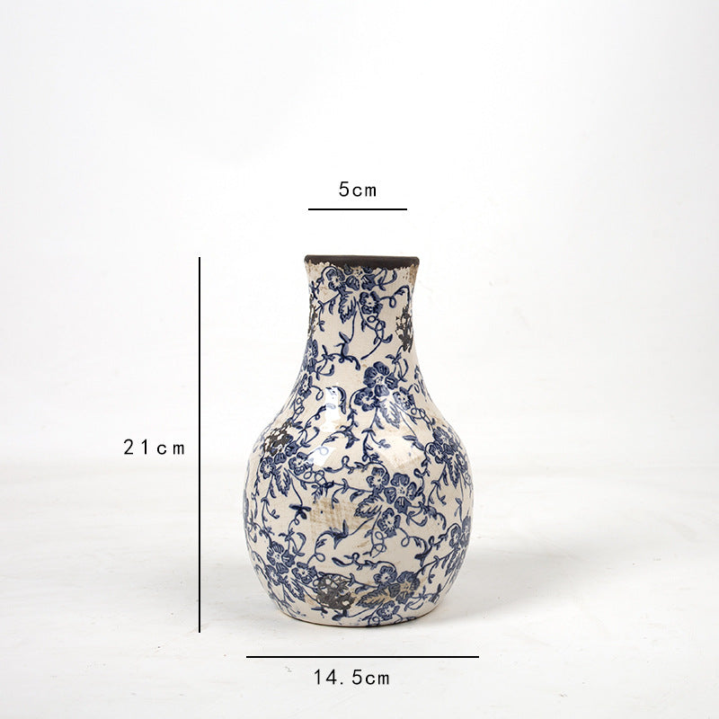 Beautiful and decorative vase Kalsten
