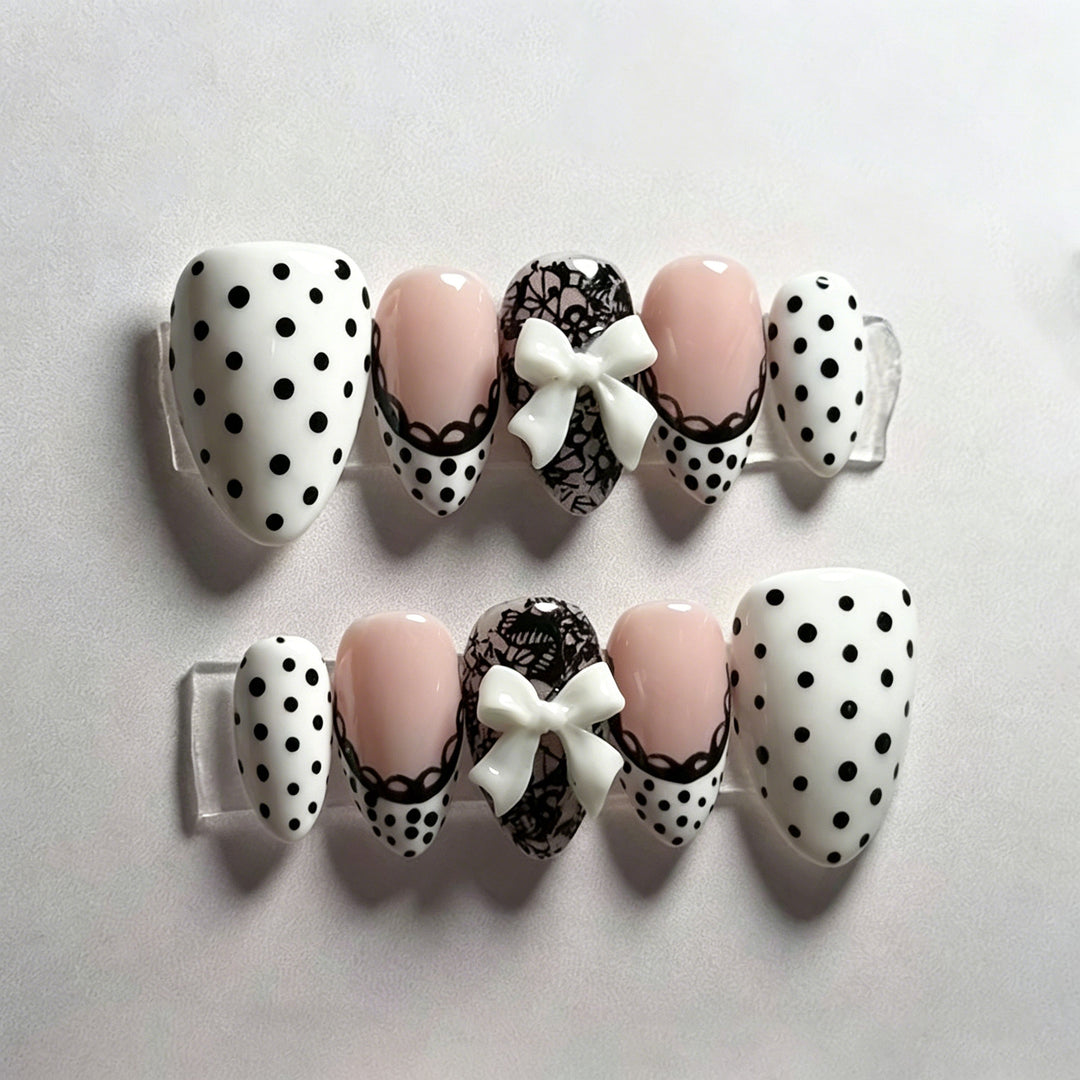 Elegant Polka Dot Press-On Nail Art Set Kalsten