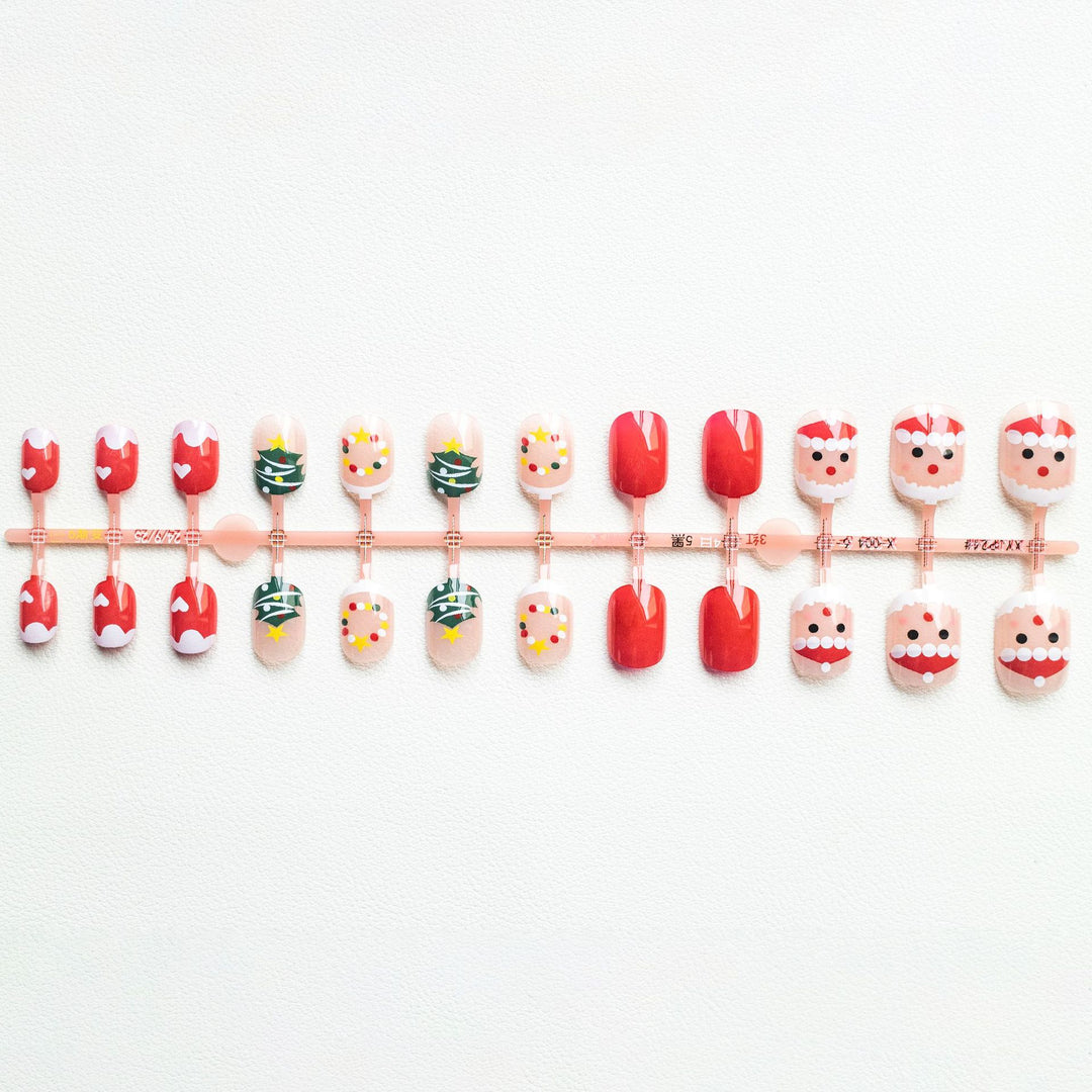 Festive Holiday-Themed Nail Art Set