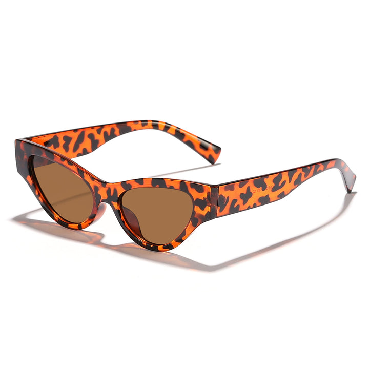 Women Cat-Eye Sunglasses with elegant, transparent frame and UV protection Kalsten