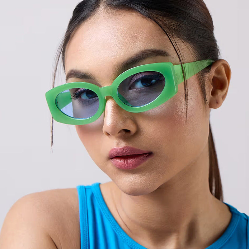Ladies trendy sunglasses with unique, curved frame Kalsten