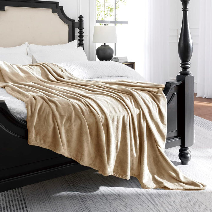 Cozy Plush Throw Blanket Kalsten