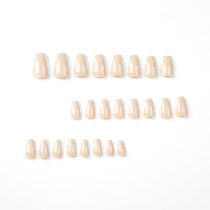 Artful Nail Art with Elegant French Tip Kalsten