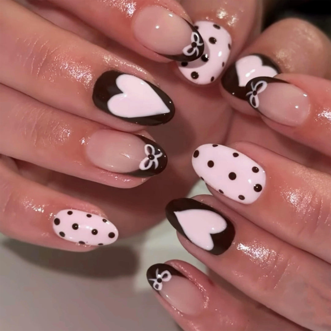 Artistic accent nails Kalsten