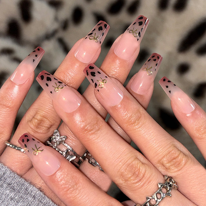 Press-On Nail Art Kalsten