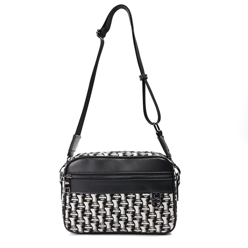 Elegant shoulder bag with structured design Kalsten