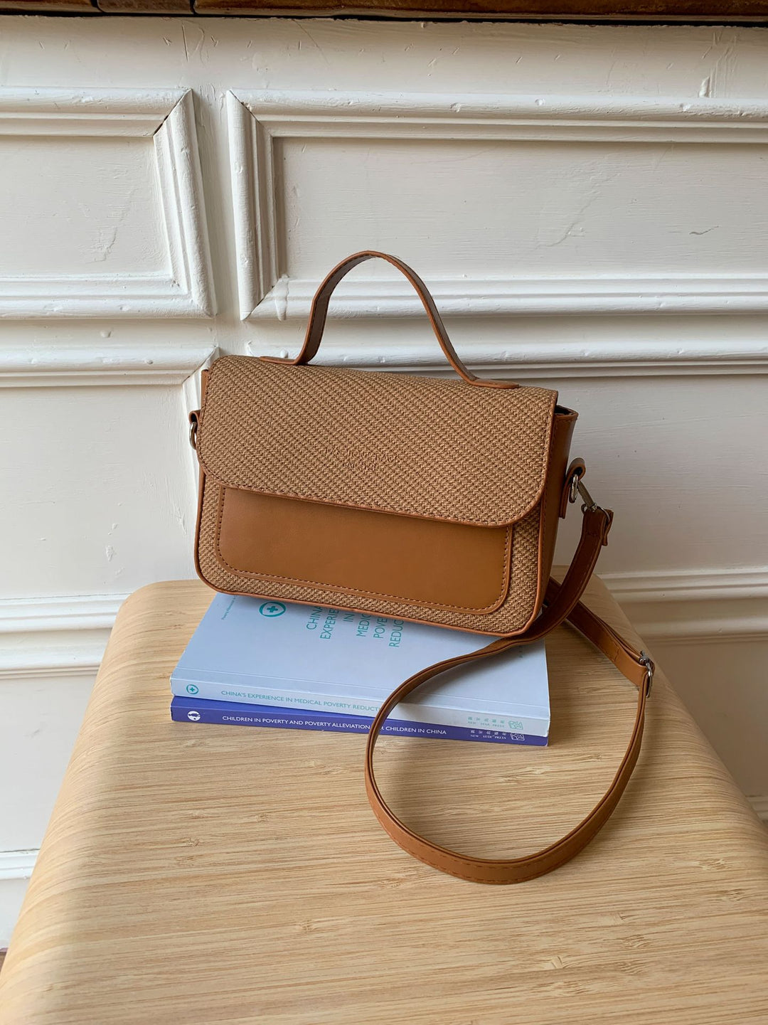 Chic Woven Crossbody Handbag Kalsten