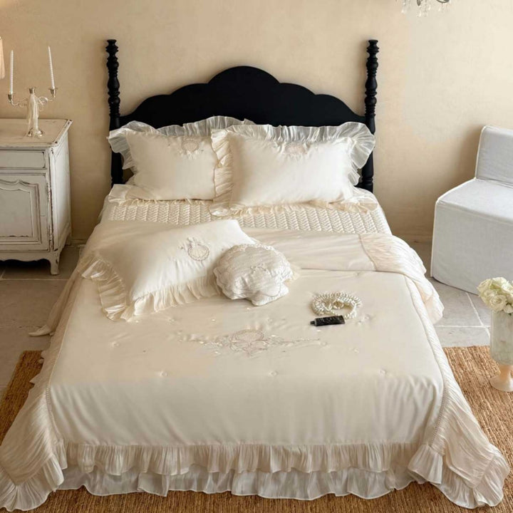 Romantic bedspread set with pleated ruffles, fine embroidery and decorative pillows