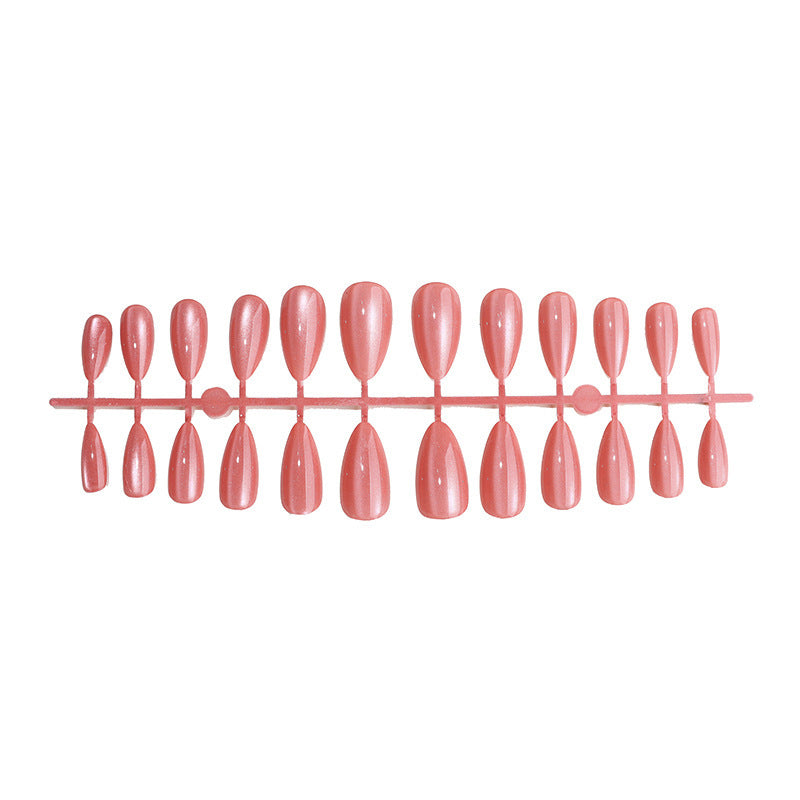 Nail set with elegant shimmer surface Kalsten