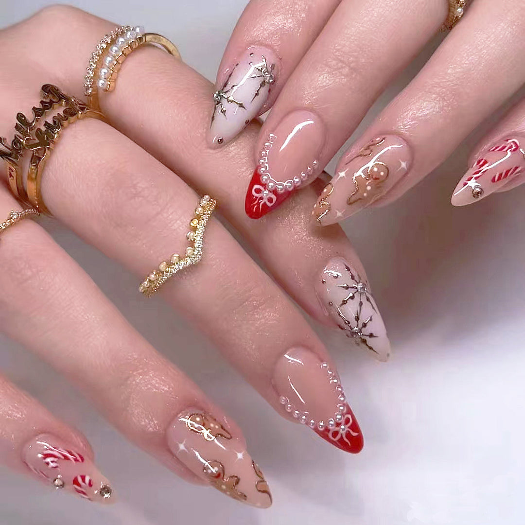 Acrylic nail set with glamorous golden accents Kalsten