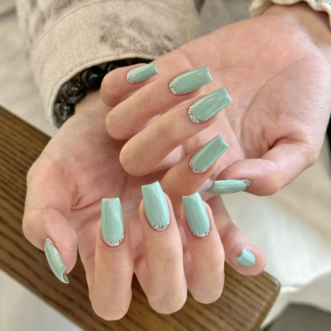 Elegant Glitter French Tip Nail Extensions
