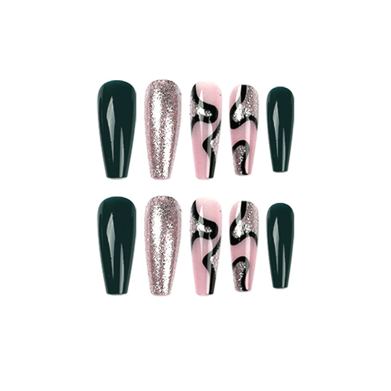 Artificial nail art with elegant glitter and gradient effects Kalsten